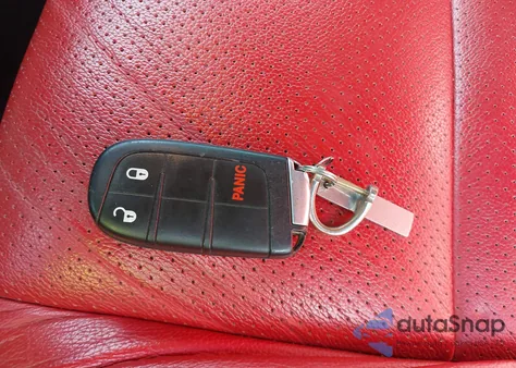 2021 Jeep Grand Cherokee Laredo E 4X4 z USA, uszkodzony, nr VIN 1C4RJFAG7MC563991